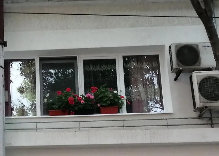 В Сърцето На Варна Ви Очаква Прекрасен И Просторен Апартамент